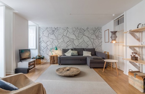 Santos Apartment | OM Lapa Apartment, Lisbon
