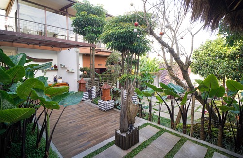 Parongpong Villa | Omah Angkul Angkul Villa