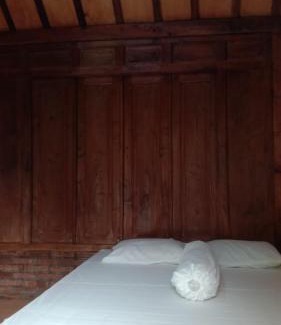 Depok House | Omah Jowo homestay