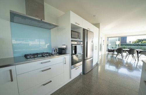 Omaha House | Omaha's Vista