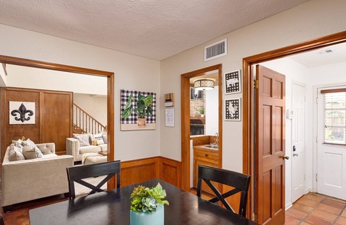 Houston House | OMG! Private Pool! * 4/4 beautiful Entire House * Houston Attractions