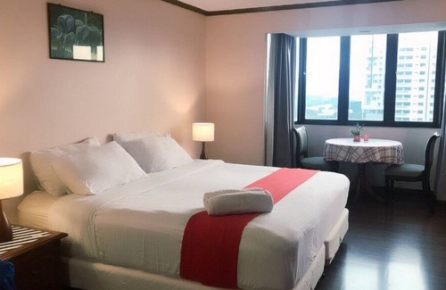 Khlong Tan Nuea Apartment | Omnitower cozy apartment