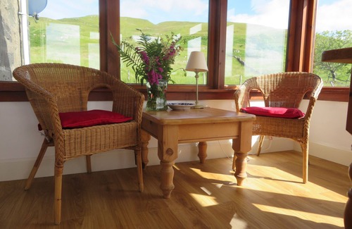 Lochgilphead Cottage | On a private hill farm estate. Set in stunning scenery close to the coast.