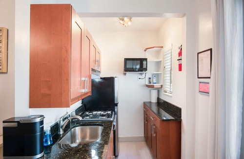 South of Fifth Condo | On Beach, 3rd/Ocean, Pool, FreeAccess to Esteban's