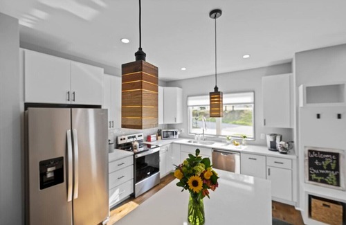 Durham Apartment | On Cloud Durham + 2BR w/ Rooftop Deck