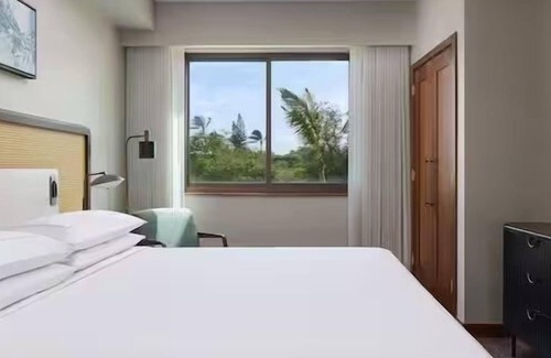 Kihei Resort | On coast of Maalaea Bay, Hilton's Maui Bay Villas - 2 BR