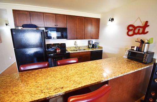 Dillon Condo | On Lake! Views, Ground Floor, Hot Tub! Walk to Concerts, Marina, Dining