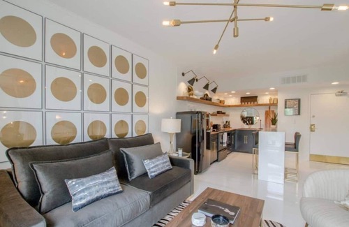 Music Row Condo | On Music Row, this condo is walkable to Demonbruen, The Gulch, Midtown, Lower Broadway, and Vandy.