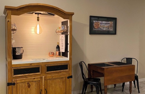 New Braunfels Condo | On River Time.Cozy 3-br 2-ba condo in gated complex, pool, direct river access