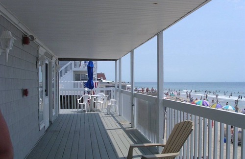Misquamicut Condo | ON THE BEACH 2 bed 1 bath 350 feet of private beach on Misquamicut Beach