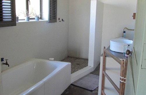 Kouga House | On the beach away from the crowds