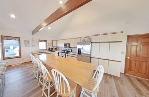 Milford House | On The Beach! Your Dream Beachhouse!