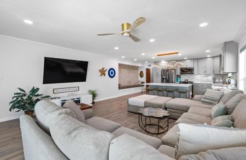 Alamitos Beach House | On the Boardwalk