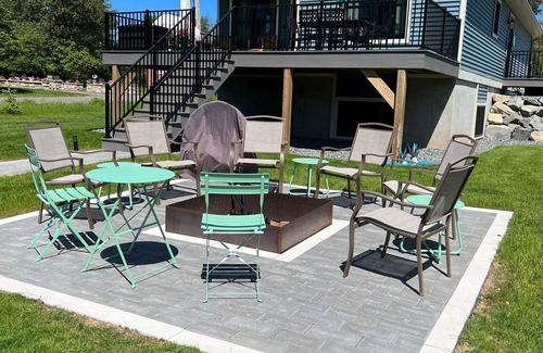 Eagle River House | On the Chain, near downtown, close to trails, private dock, dog-approved! 🌊 🌞 🐶