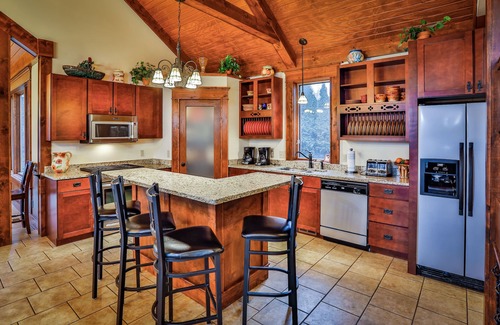 The Galena Territory House | On The Golf Course, Outdoor Kitchen, Hot Tub and So Much More!