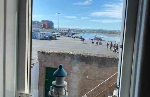 Amble Cottage | On the Harbour - unrivalled views of Coquet estuary