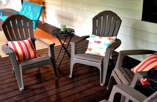 Hiawassee House | On the Hiawassee River! Sleeps 6! Only 16 miles from Helen!