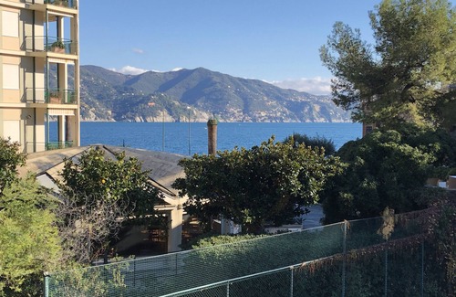 Santa Margherita Ligure Apartment | ON THE SEA AND IN THE GREEN