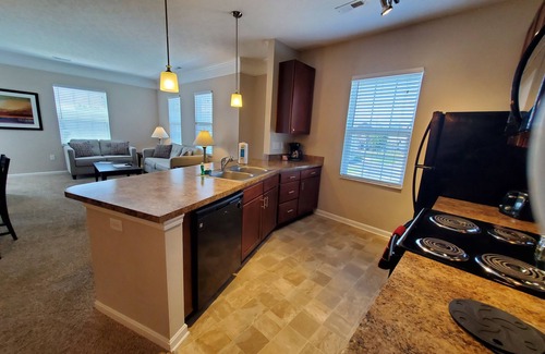 Summit Station Apartment | On the New Albany/Gahanna border! Large 2 bedrooms with 2 full baths on the 2nd