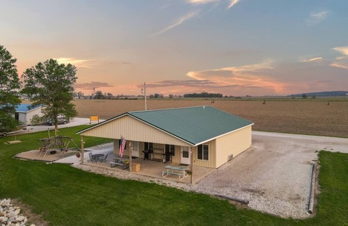 Burt County House | On the River | 5 beds | Peaceful