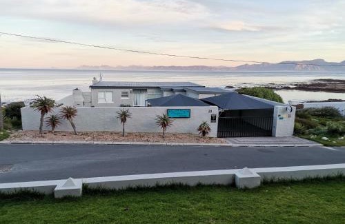 De Kelders Bed & Breakfast | On the Rocks Guesthouse