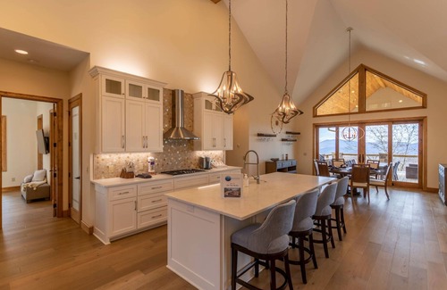 Sugar Mountain House | On The Rocks - Luxury Sugar Mountain Home with VIEWS!