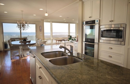 Silver Strand House | ON THE SAND - Incredible Beachfront - Awesome Ocean and Island View w/Elevator!