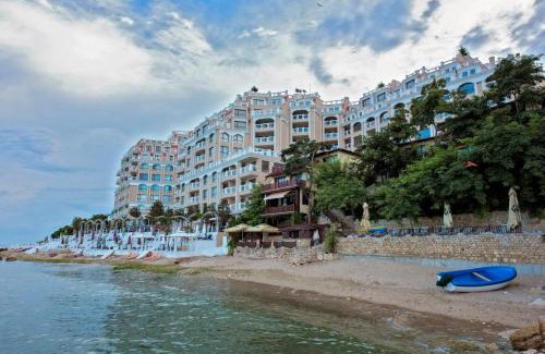 Primorski Apartment | On the sand near the sea