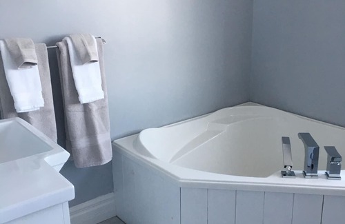 Feltzen South House | On the sea in Lunenburg