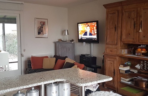 Thonon-les-Bains House | On the shores of Port Ripaille, the charm of Lake Geneva