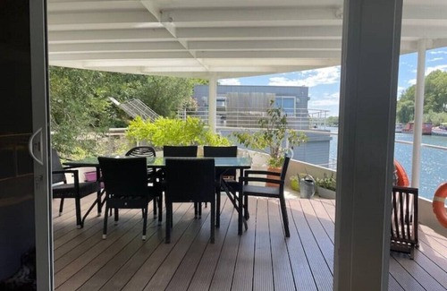 Neuilly-sur-Seine Boat Rental | On the water to the Olympic Games