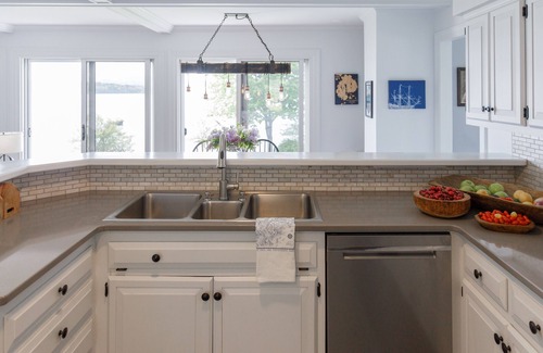Lamoine Beach House | On the water, SPECTACULAR mountain/ocean views. Close to Acadia National Park.