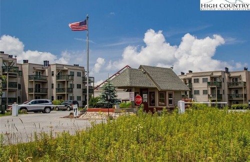 Banner Elk Apartment | On Top Of Everything at Beech