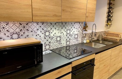 Vailly Ski Chalet | On top of the hill