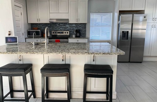Port Charlotte - Charlotte Harbor House | On Water- Private Pool - Near Beaches - Pet Friendly