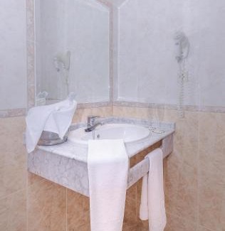 Fuengirola City Centre Hotel | Ona Las Rampas