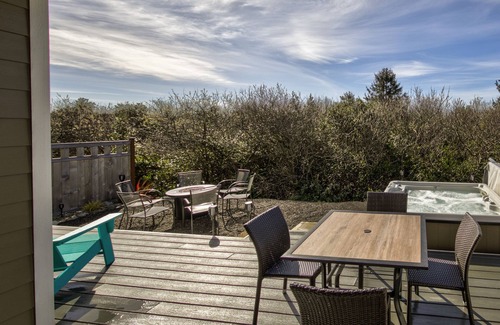 Ocean Shores House | Once Upon a Tide - Oyhut Bay Seaside Village