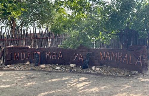 Omuthiya Bed & Breakfast | Ondjumba ya Nambala palace and Camp site