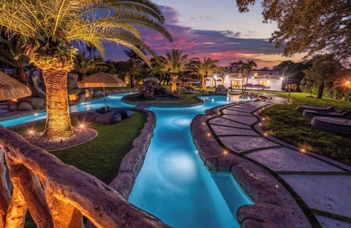 Golden Glades House | One and Only LAZY RIVER POOL/Slides/Cinema/Courts