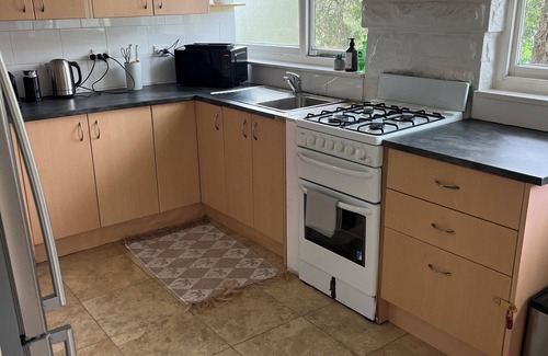 Coogee Apartment | One Bed Courtyard Apartment - Coogee Beach
