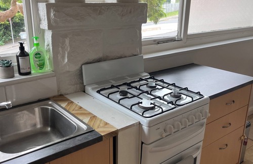Coogee Apartment | One Bed Courtyard Apartment - Coogee Beach