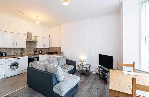 Colwyn Bay Apartment | One bed holiday apartment Colwyn Bay