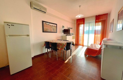 Porto Santa Margherita Apartment | One-bedroom flat with shared pool