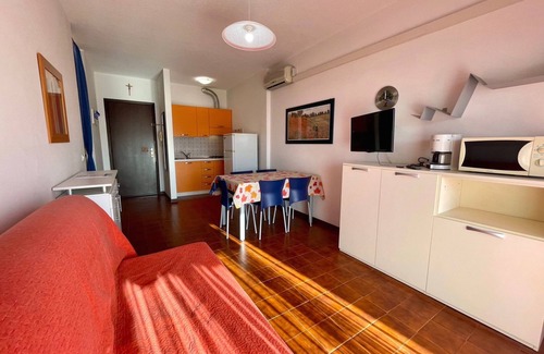 Porto Santa Margherita Apartment | One-bedroom flat with shared pool