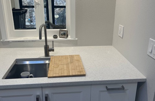 Mentone Cottage | One bedroom 100yr old stone cottage in California National Forest.