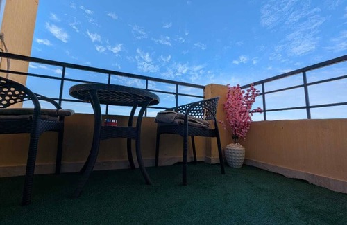 Dahar Hotel | One bedroom and one bathroom And bypass Gas stoveGas stove and air conditioning