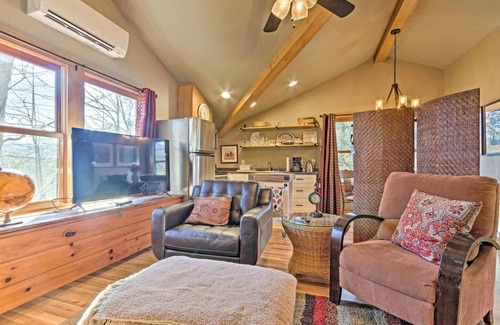 Black Mountain Apartment | One bedroom apartment in Black Mountain