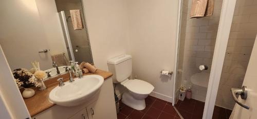 Darling Harbour House | One-Bedroom apartment in Goldsbrough Suites