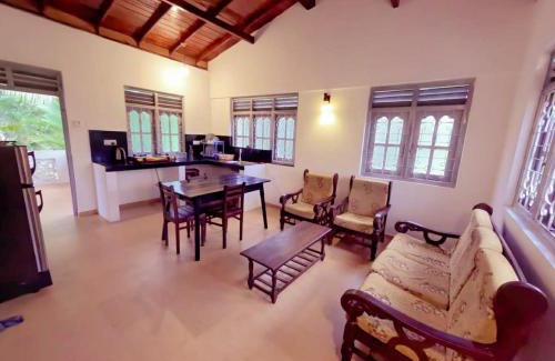 Hikkaduwa Apartment | One Bedroom Apartment