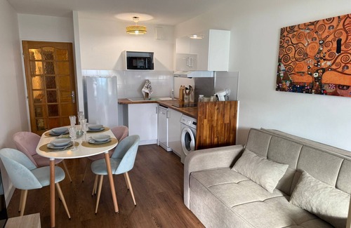 La Bocca Apartment | One-bedroom apartment near the beach